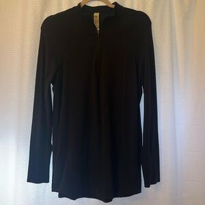 👟 Lululemon Women’s 1/4 zip long sleeve